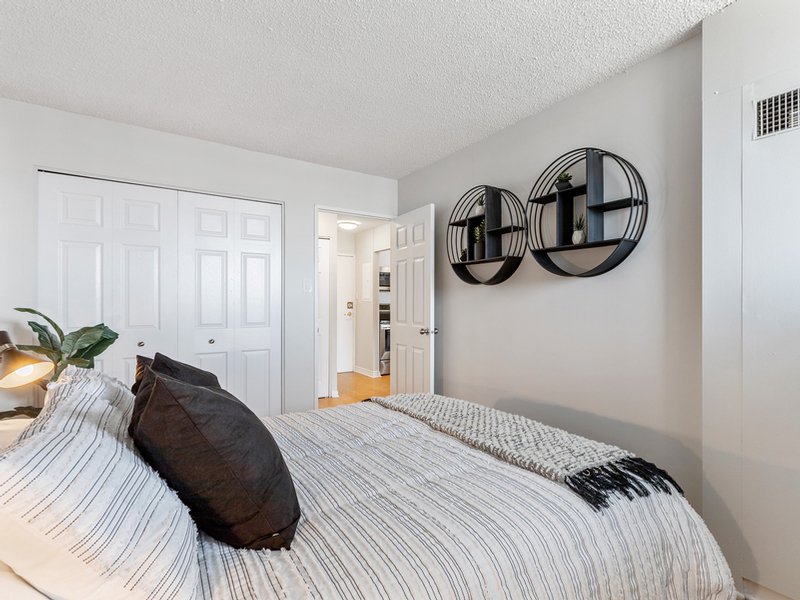 2 Bedroom Apartment for Rent - 1971 St. Laurent Blvd., Ottawa, ON 5