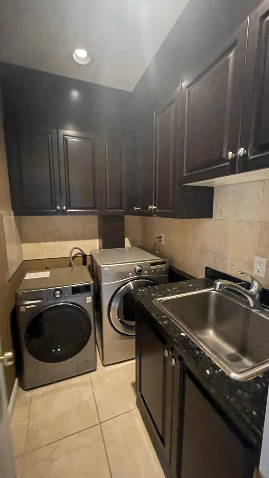 4 Bedroom Private Suite for Rent - KEITH RD E NORTH, NORTH VANCOUVER, BC 4