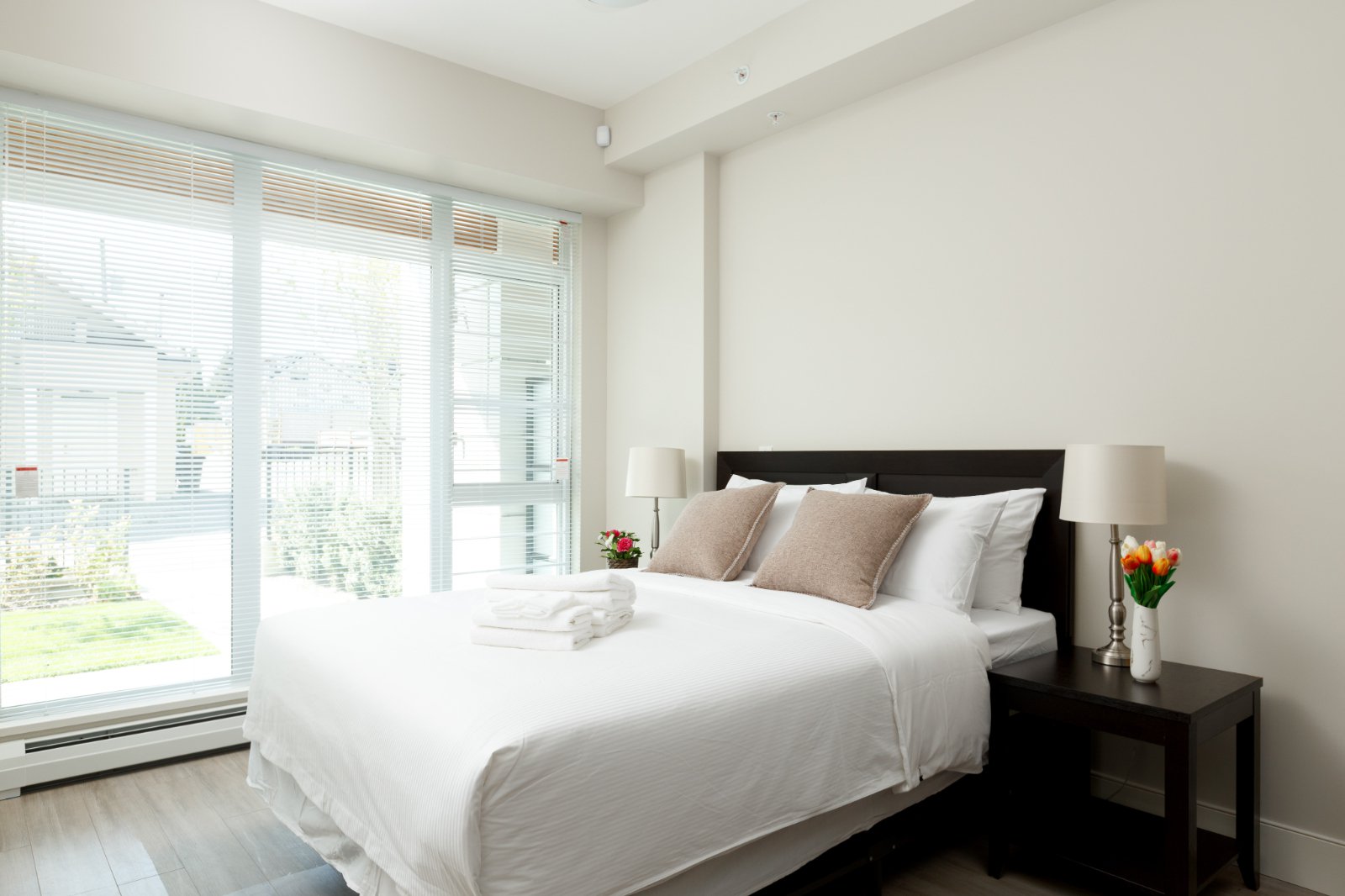 Studio Apartment for Rent - 7657 Cambie St, Vancouver, BC 2
