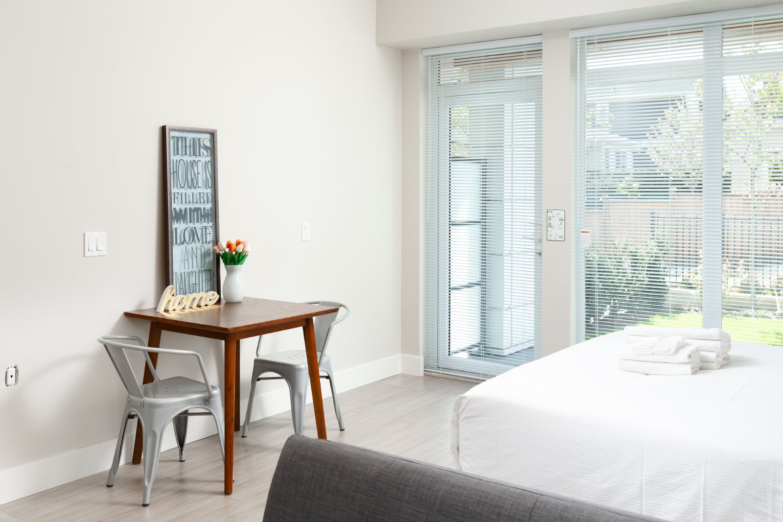 Studio Apartment for Rent - 7657 Cambie St, Vancouver, BC 3