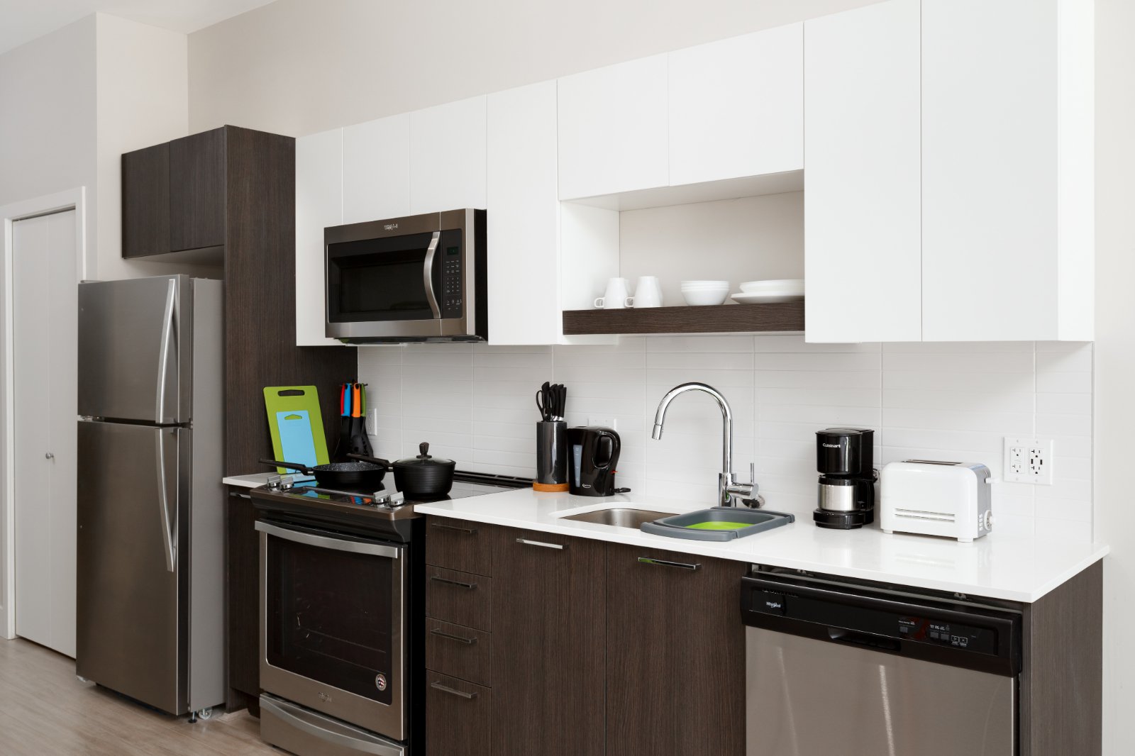 Studio Apartment for Rent - 7657 Cambie St, Vancouver, BC 4