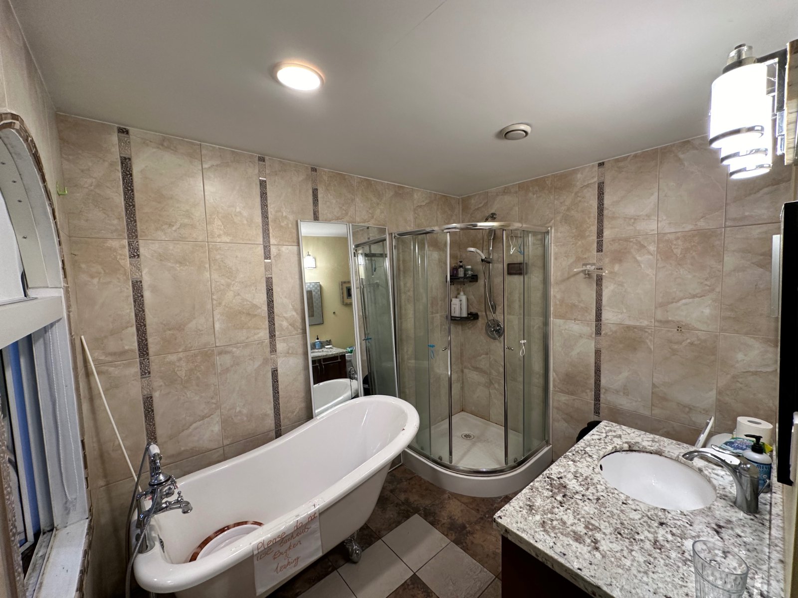 Room in House for Rent - 4423 W 13th Ave, Vancouver, BC 3