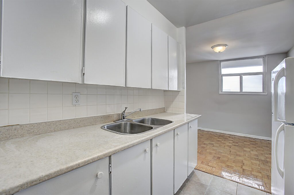 2 Bedroom Apartment for Rent - 5, 15, 25, 35 Jansusie Road, Etobicoke, ON 3