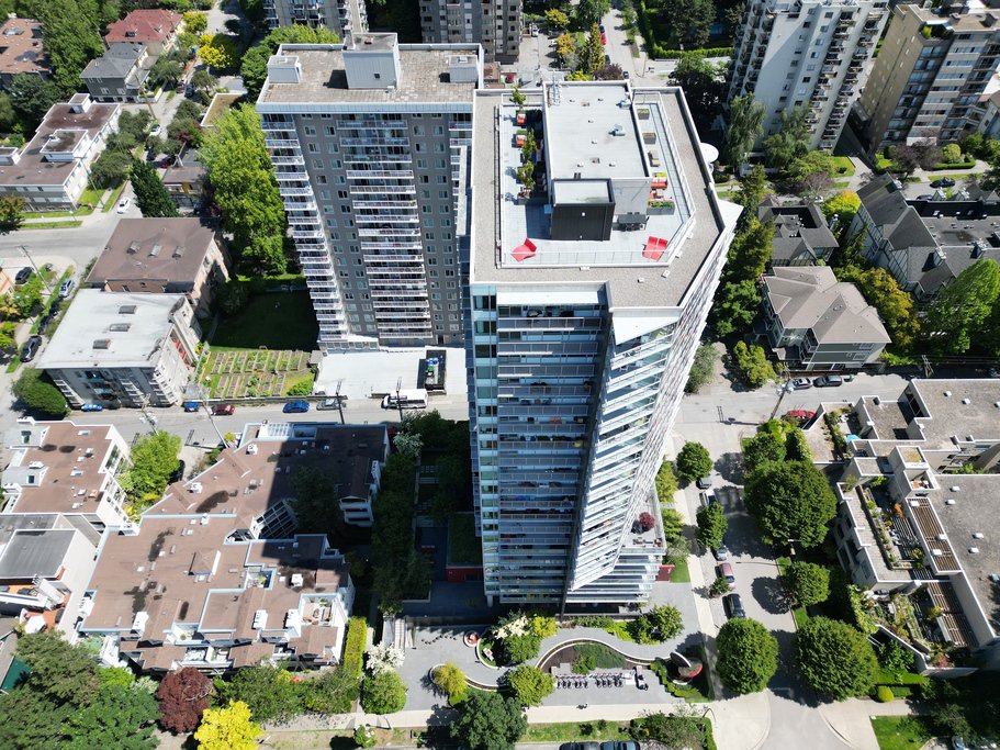 2 Bedroom Apartment for Rent - 1051 Broughton St, Vancouver, BC 3