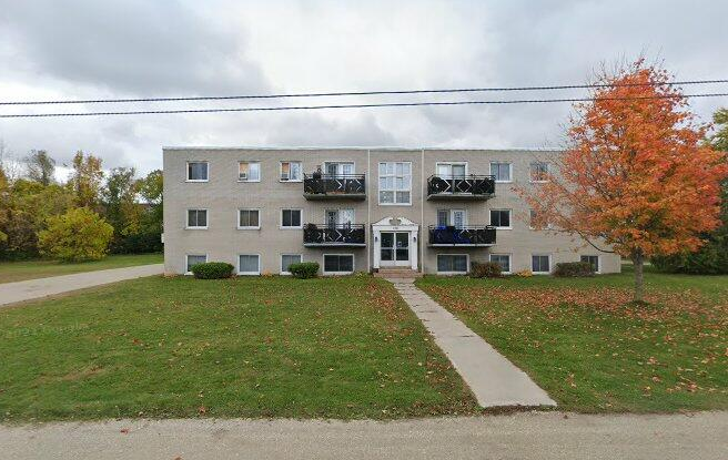 2 Bedroom Apartment for Rent - 308 Seventh Street, Collingwood, ON 2