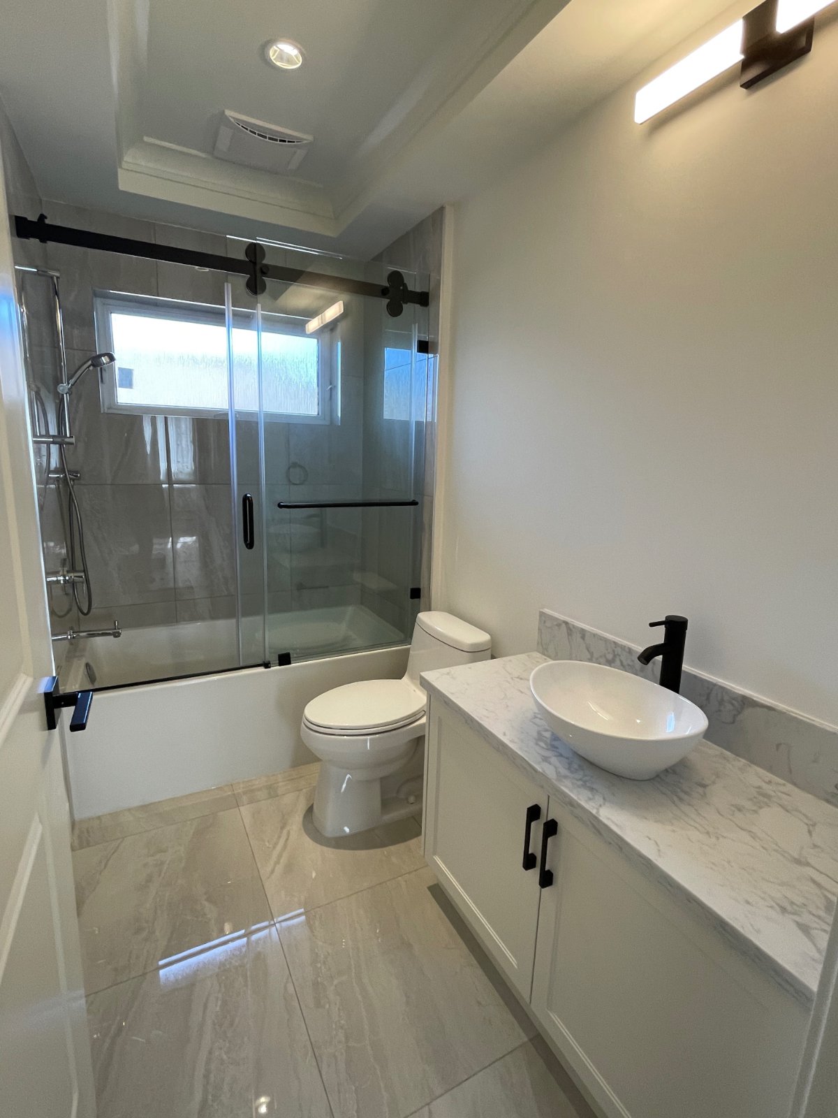 Room in House for Rent - 3817 W 15th Ave, Vancouver, BC 5
