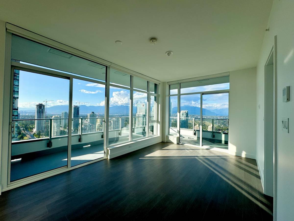 2 Bedroom Apartment for Rent - 6511 Sussex Ave, Burnaby, BC 5