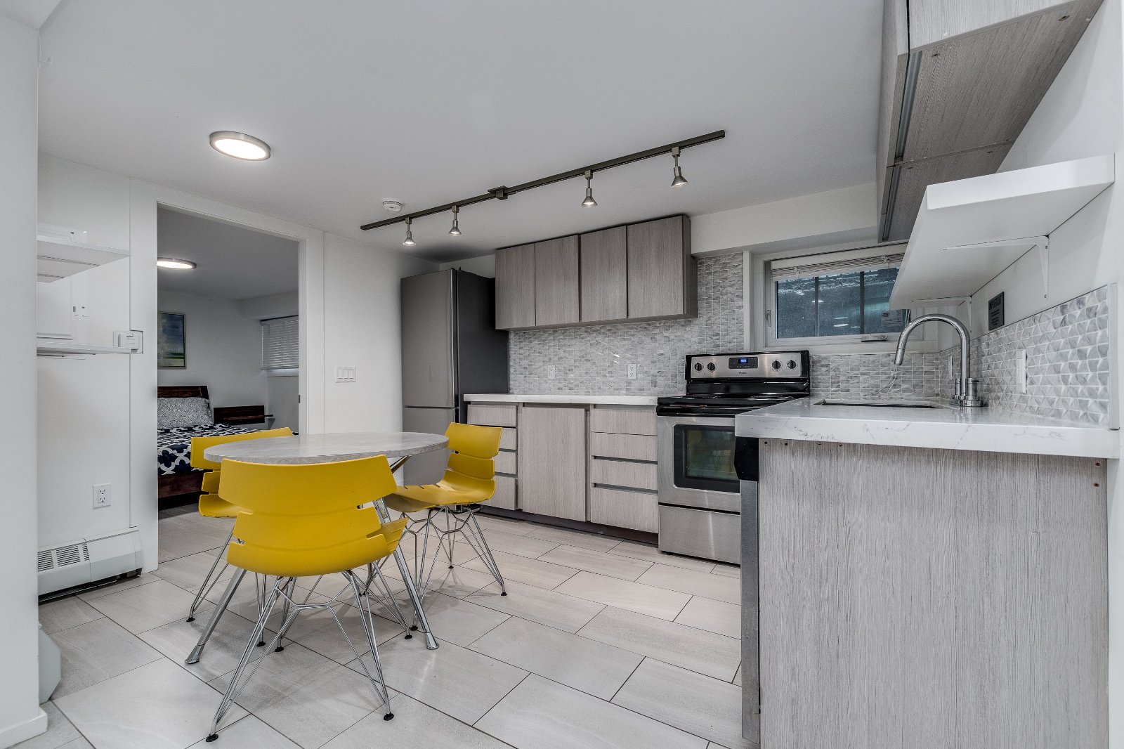 2 Bedroom Apartment for Rent - 1425 Haro St, Vancouver, BC 2