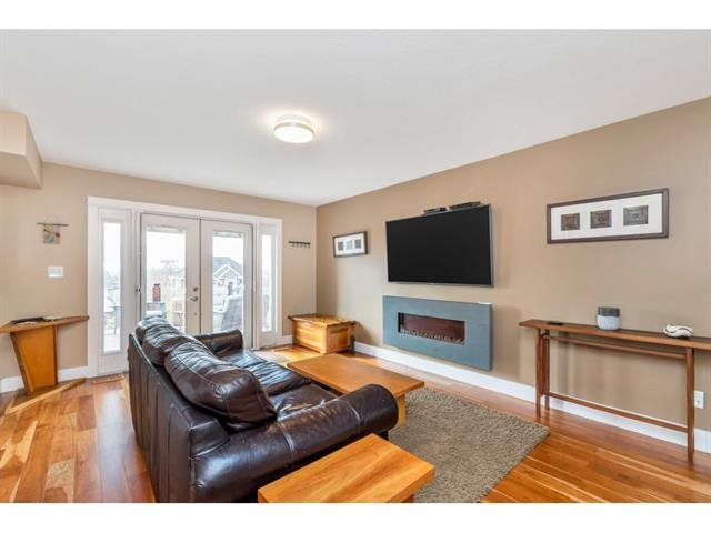 2 Bedroom Private Suite for Rent - 16065 77 ave surrey, surrey, BC 3