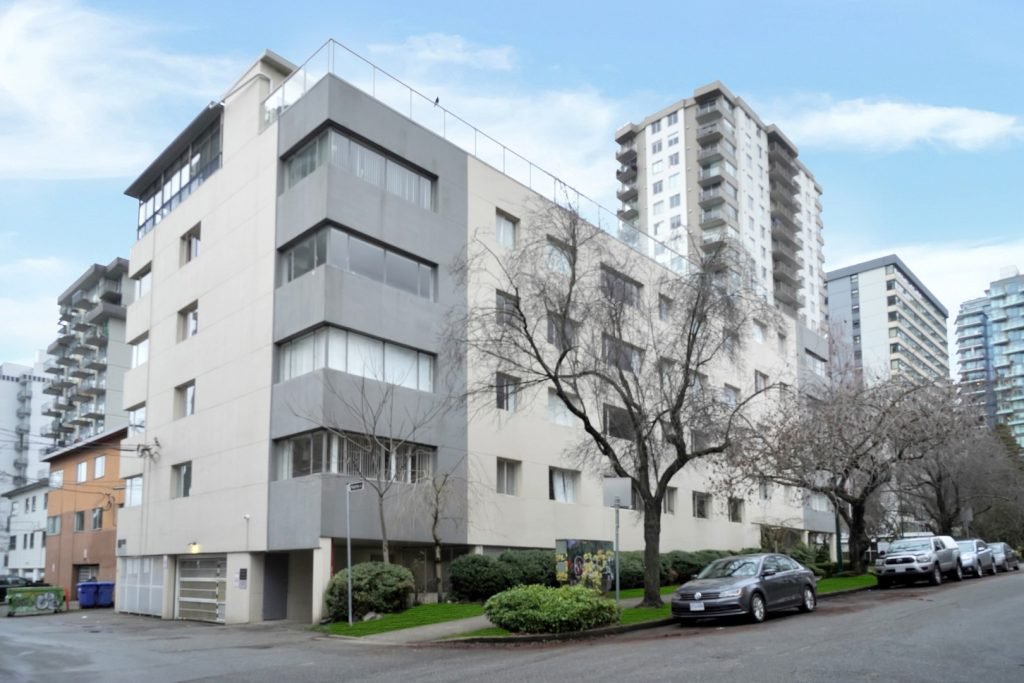 2 Bedroom Apartment for Rent - 1265 Cardero Street, Vancouver, BC