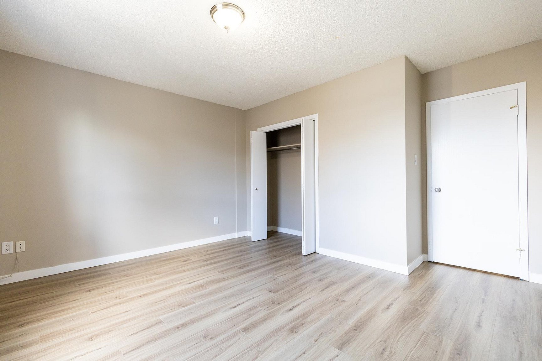 2 Bedroom Apartment for Rent - 2620 16 Street SW, Calgary, AB 5
