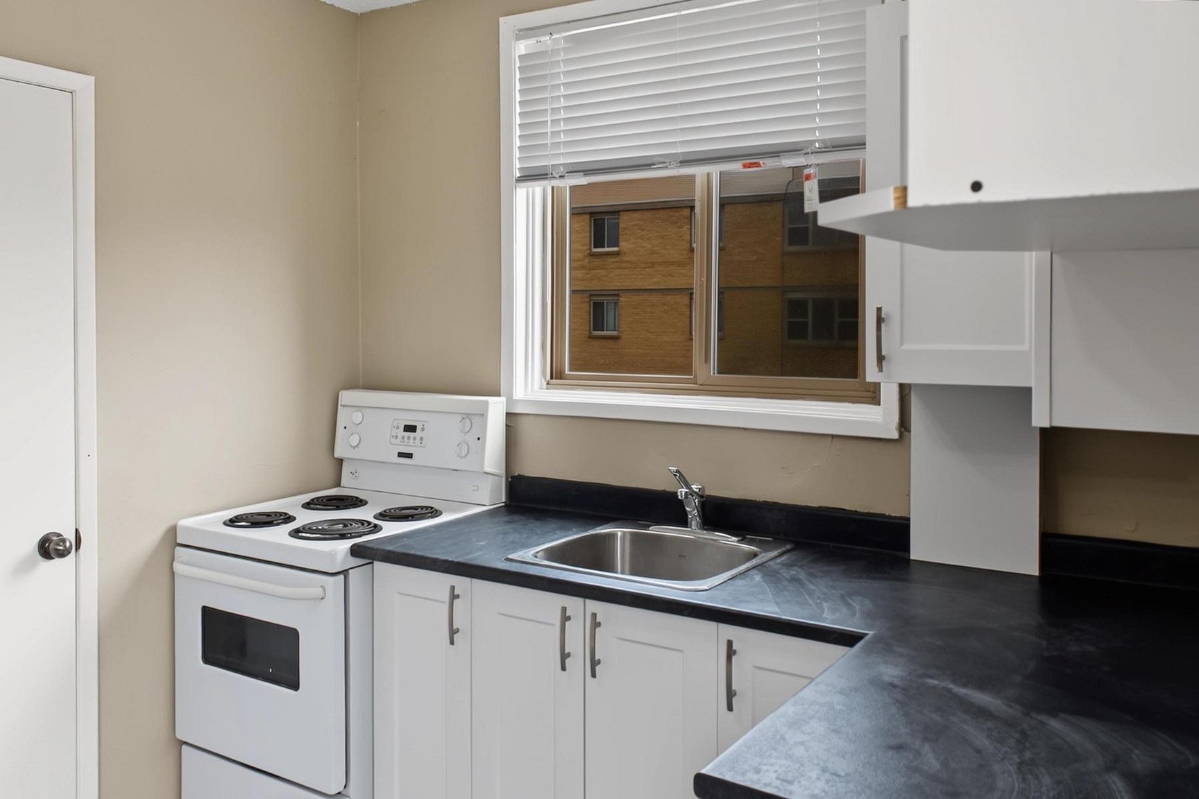 2 Bedroom Apartment for Rent - 2513 7 Street East, Saskatoon, SK 2