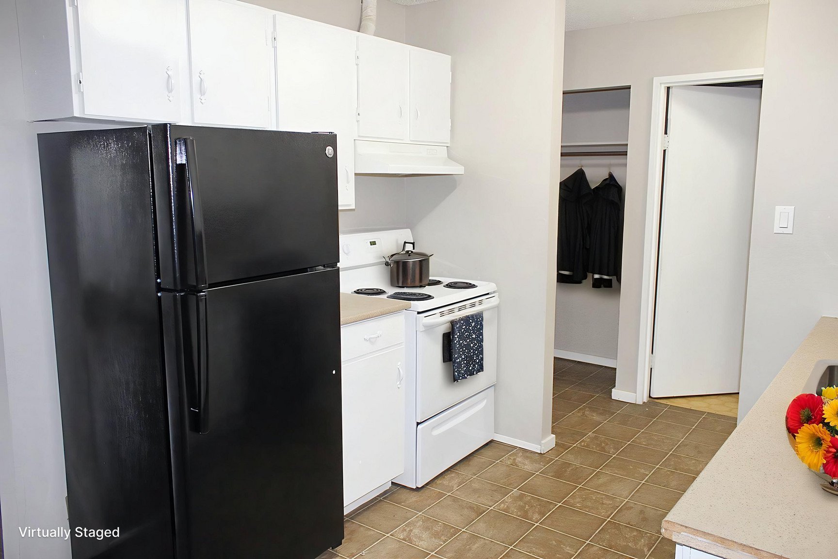 2 Bedroom Apartment for Rent - 1622 22 Street West, Saskatoon, SK 2