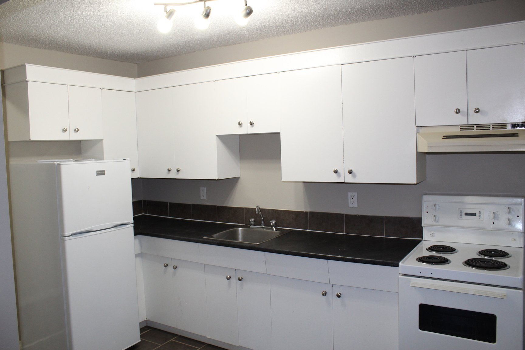 2 Bedroom Apartment for Rent - 10650 103 Street NW, Edmonton, AB 3