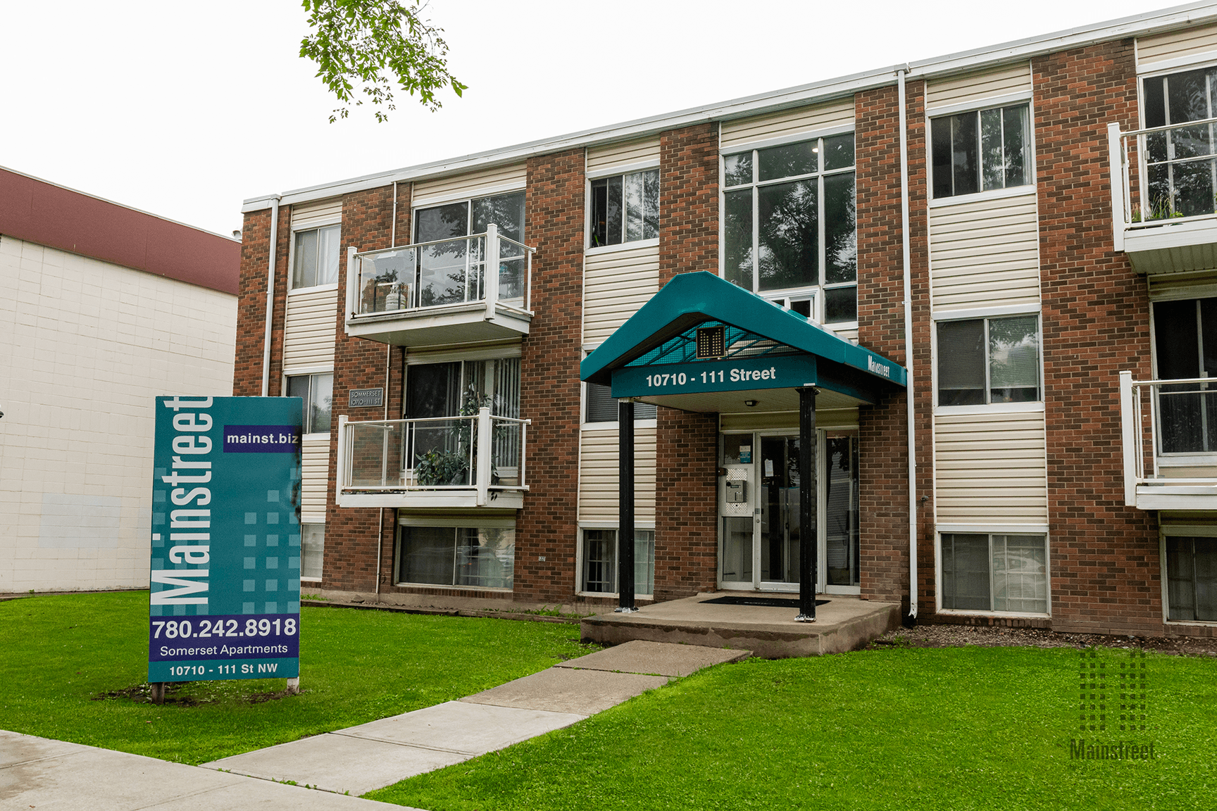 Studio Apartment for Rent - 10710 111 Street NW, Edmonton, AB