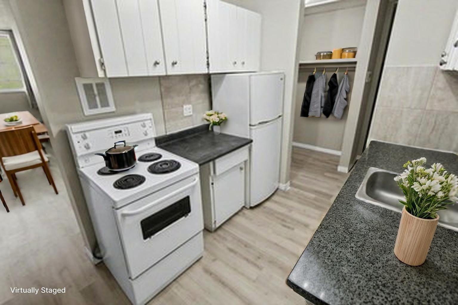 Studio Apartment for Rent - 10610 106 Street NW, Edmonton, AB 5