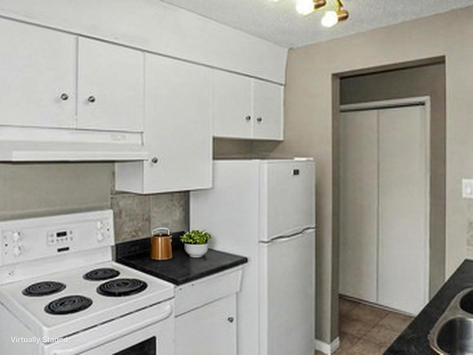 2 Bedroom Apartment for Rent - 10727 103 Street NW, Edmonton, AB 4