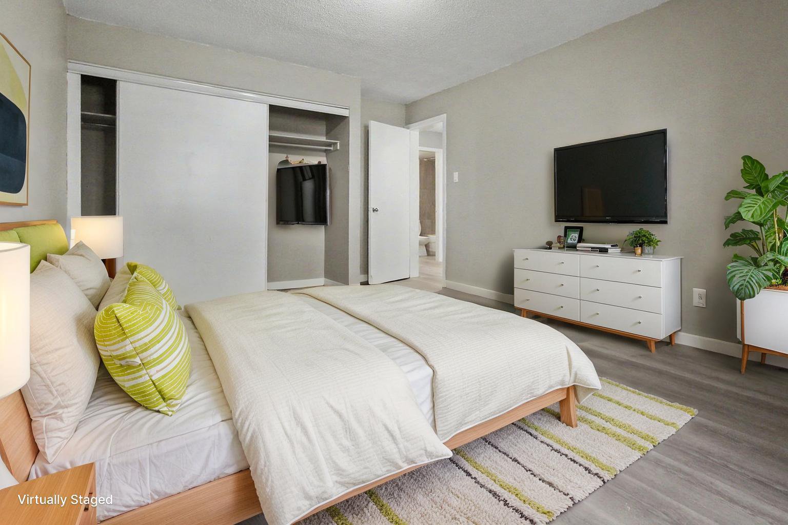 Studio Apartment for Rent - 10635 115 Street NW | 10625 115 Street NW, Edmonton, AB 4