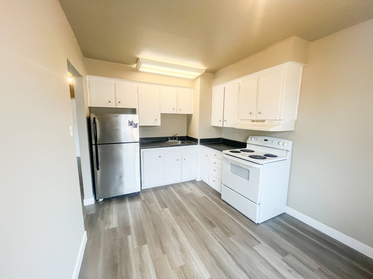 3 Bedroom Apartment for Rent - 4130 Rae Street, Regina, SK 4
