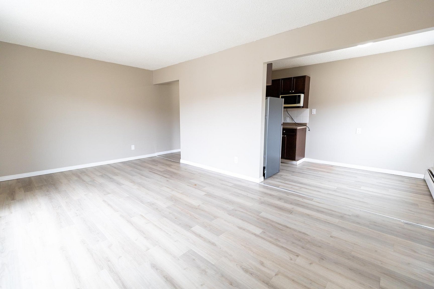2 Bedroom Apartment for Rent - 5355 Waverley Drive SW, Calgary, AB 2