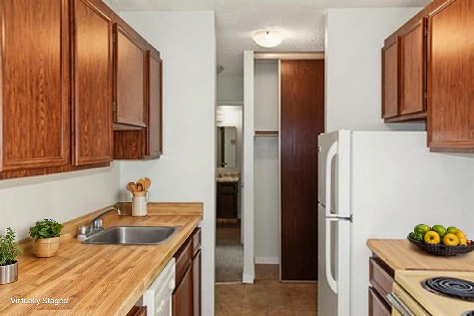 2 Bedroom Apartment for Rent - 4234 & 4238 Degeer Street, Saskatoon, SK 2