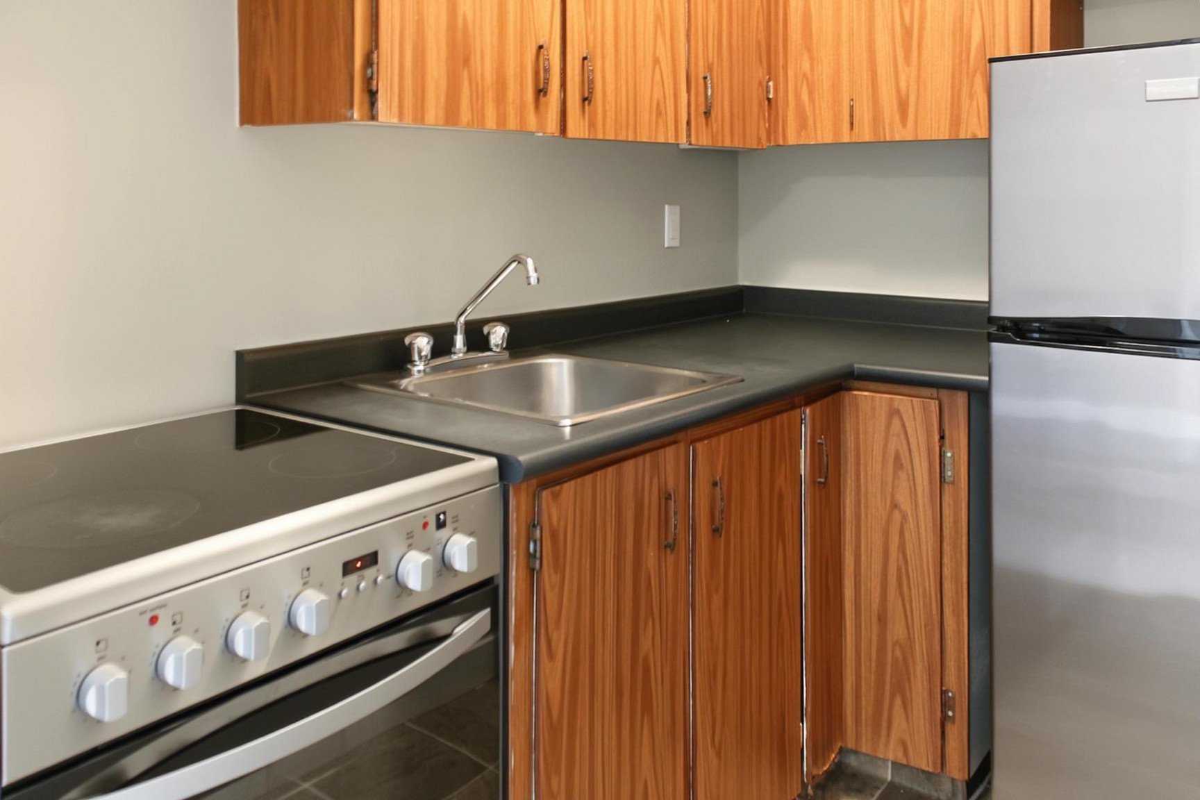 Studio Apartment for Rent - 3 Kleisinger Crescent, Regina, SK 4