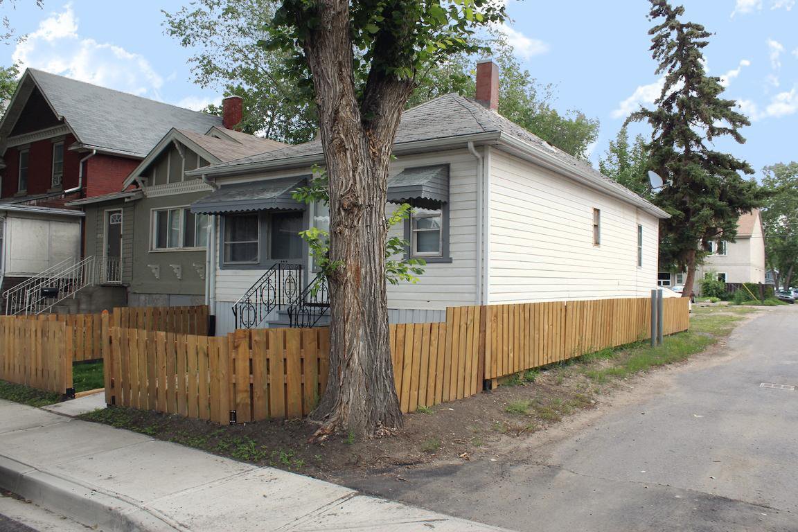 2 Bedroom Apartment for Rent - 1969 St John Street, Regina, SK 3