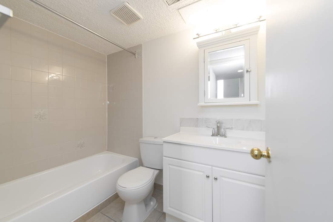 2 Bedroom Apartment for Rent - 4315 73 Street NW, Calgary, AB 5