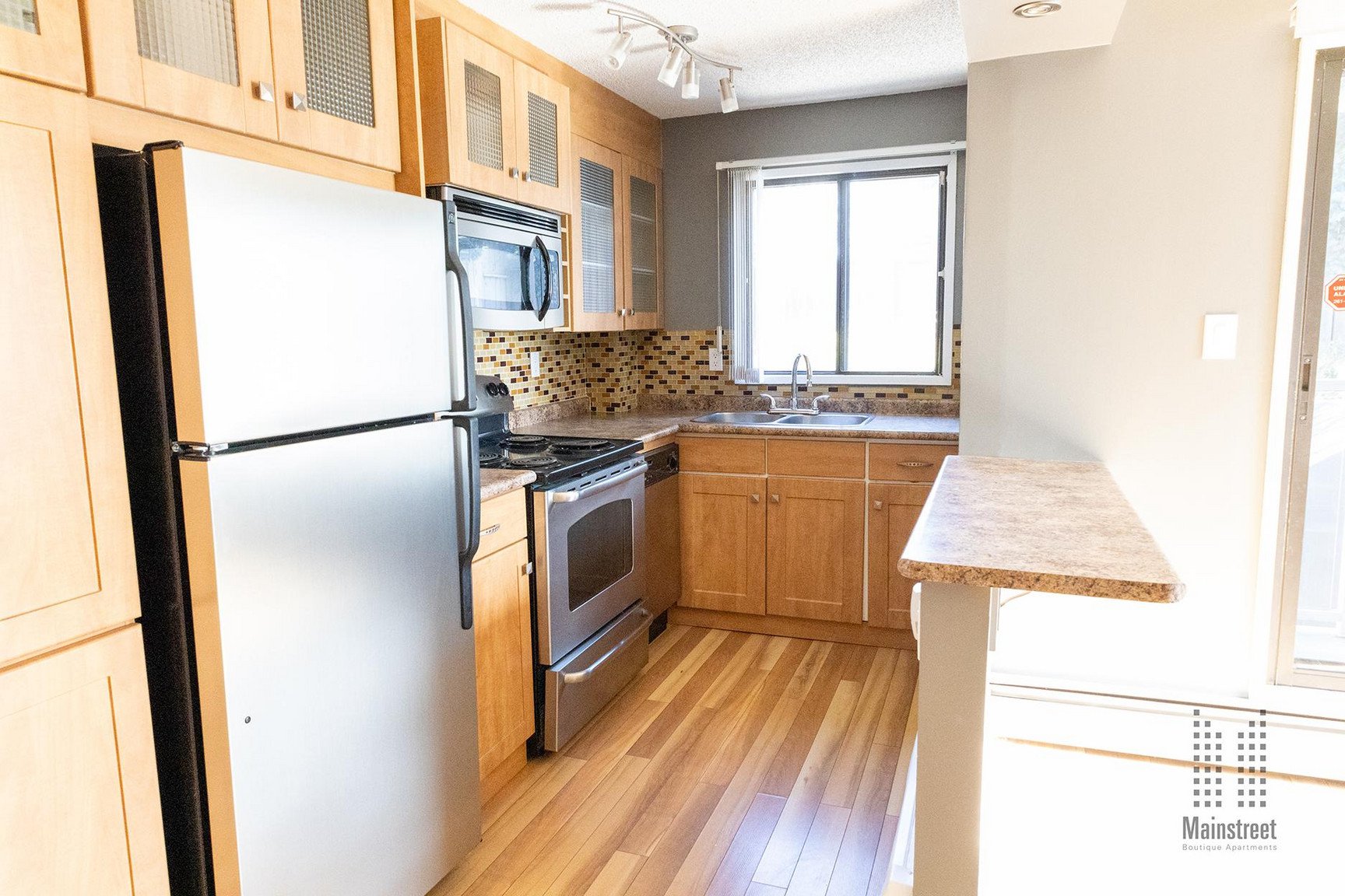 2 Bedroom Apartment for Rent - 2210 17B St SW, Calgary, AB 3