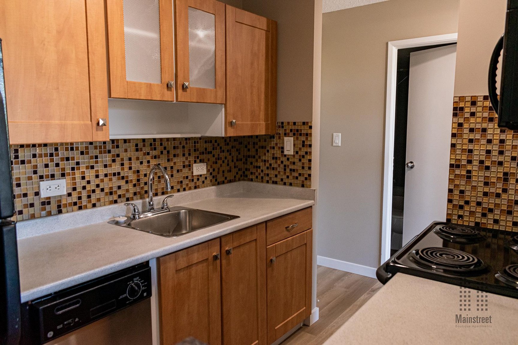 2 Bedroom Apartment for Rent - 2216 17B St SW, Calgary, AB 2