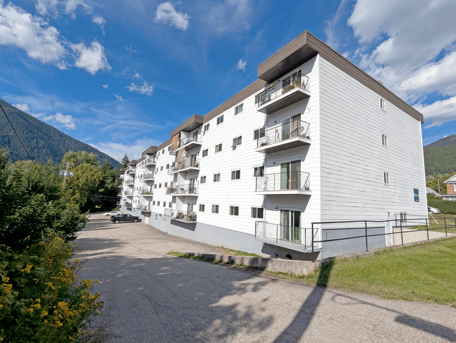2 Bedroom Apartment for Rent - 505 Second Street, Nelson, BC 5