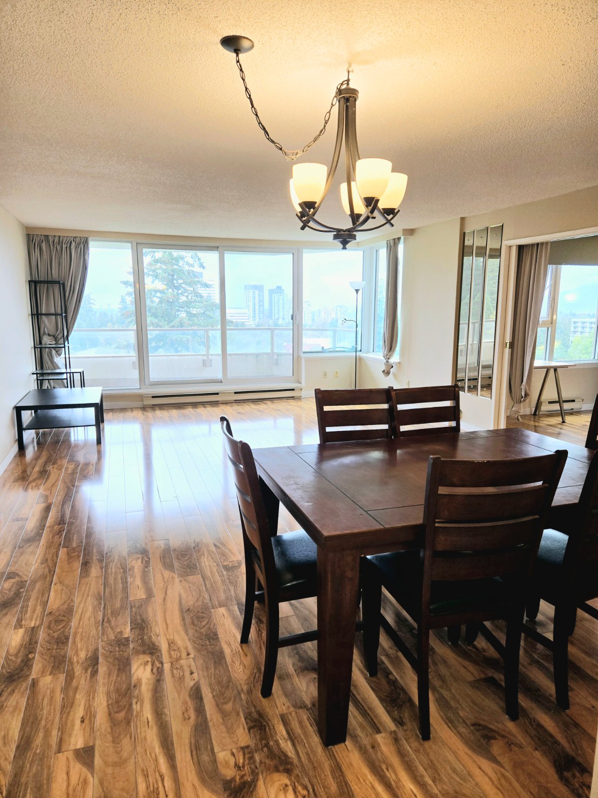2 Bedroom Apartment for Rent - 5790 Patterson Ave, Burnaby, BC 2