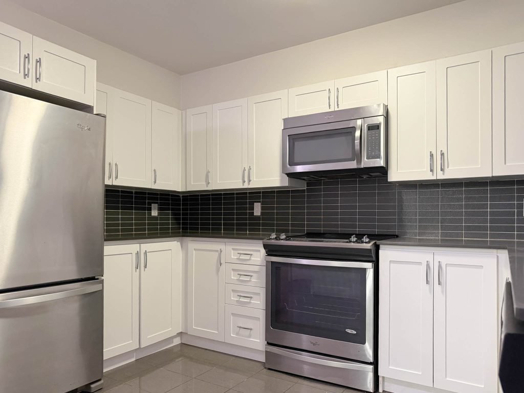 2 Bedroom Apartment for Rent - 295 Dufferin Street, Toronto, ON 3