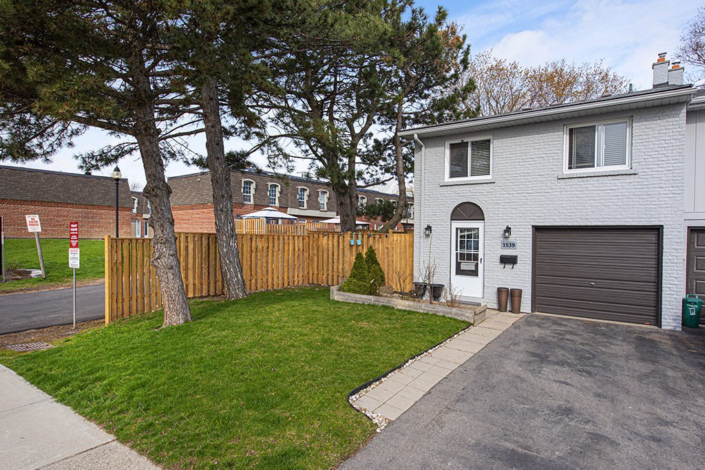 4 Bedroom Townhouse for Rent - 1539 - 1647 Williamsport Drive, Mississauga, ON