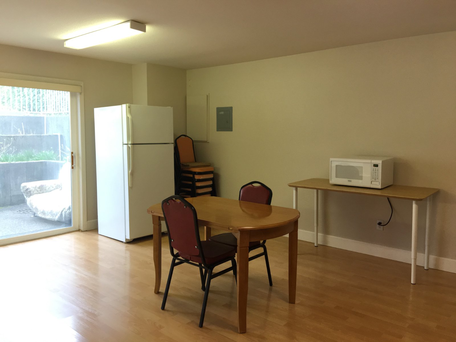 2 Bedroom Private Suite for Rent - 1083 W 58th Ave, Vancouver, BC 5