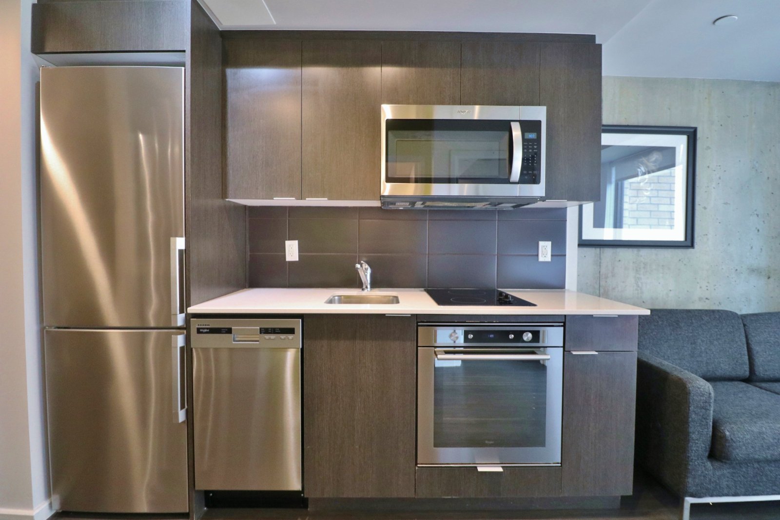 2 Bedroom Apartment for Rent - 105 Champagne Ave S, Ottawa, ON 2