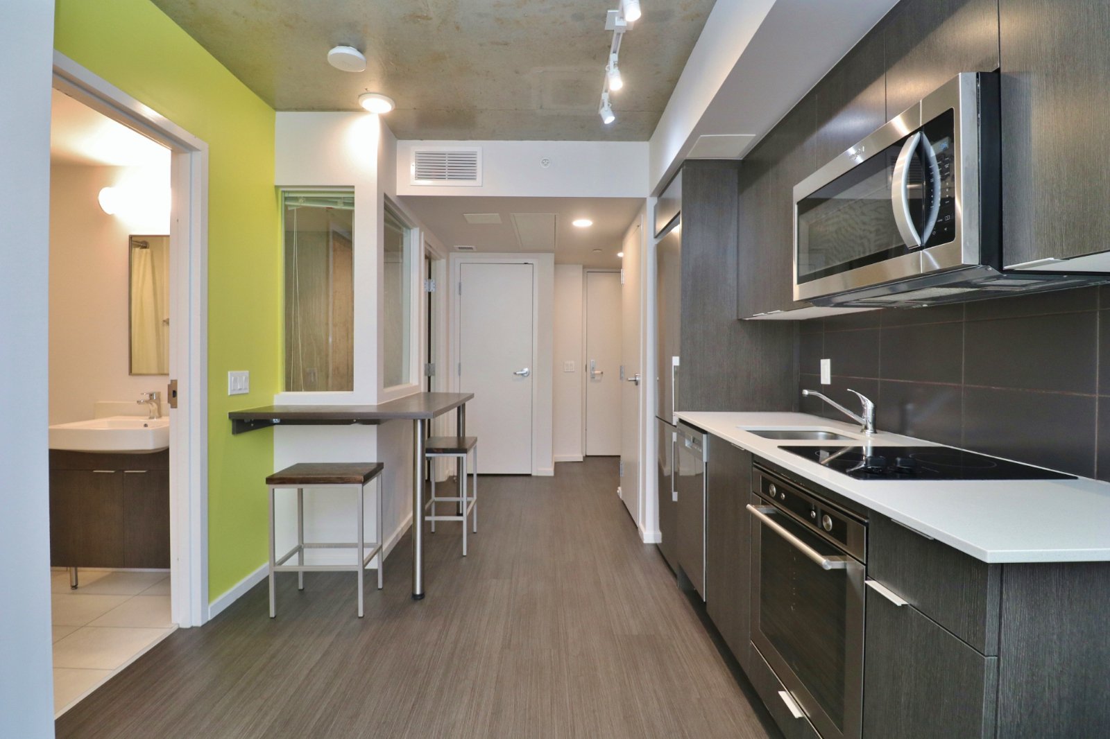 2 Bedroom Apartment for Rent - 105 Champagne Ave S, Ottawa, ON 3