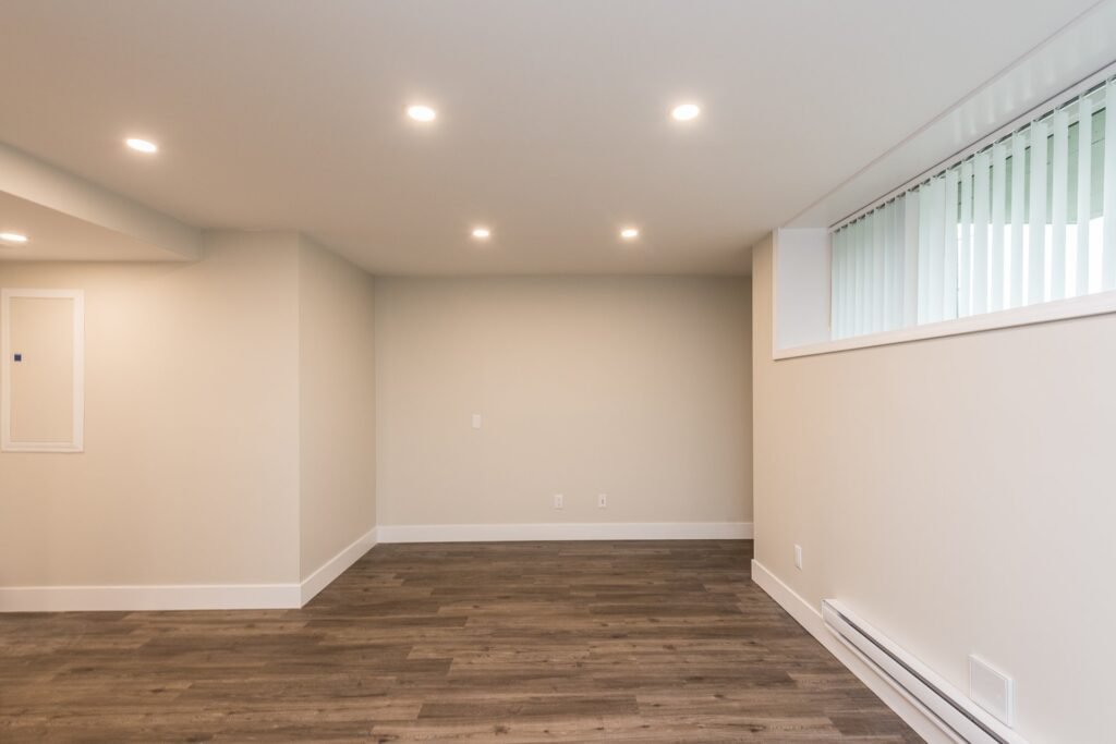 Studio Apartment for Rent - 151 Keith Rd E, North Vancouver, BC 3