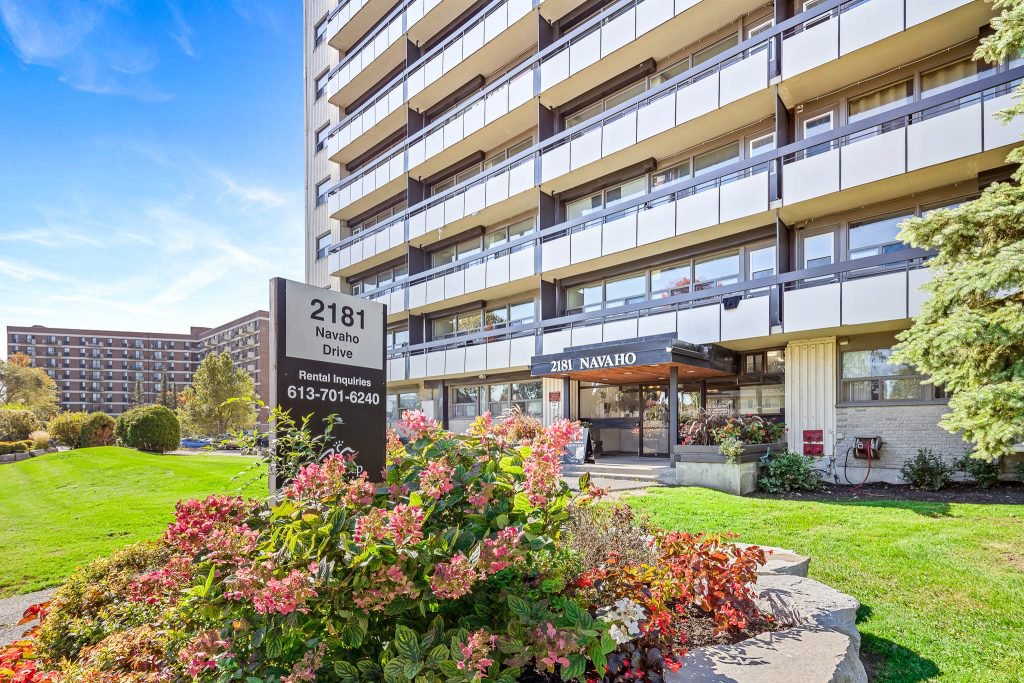 2 Bedroom Apartment for Rent - 2181 Navaho Dr, Ottawa, ON 3