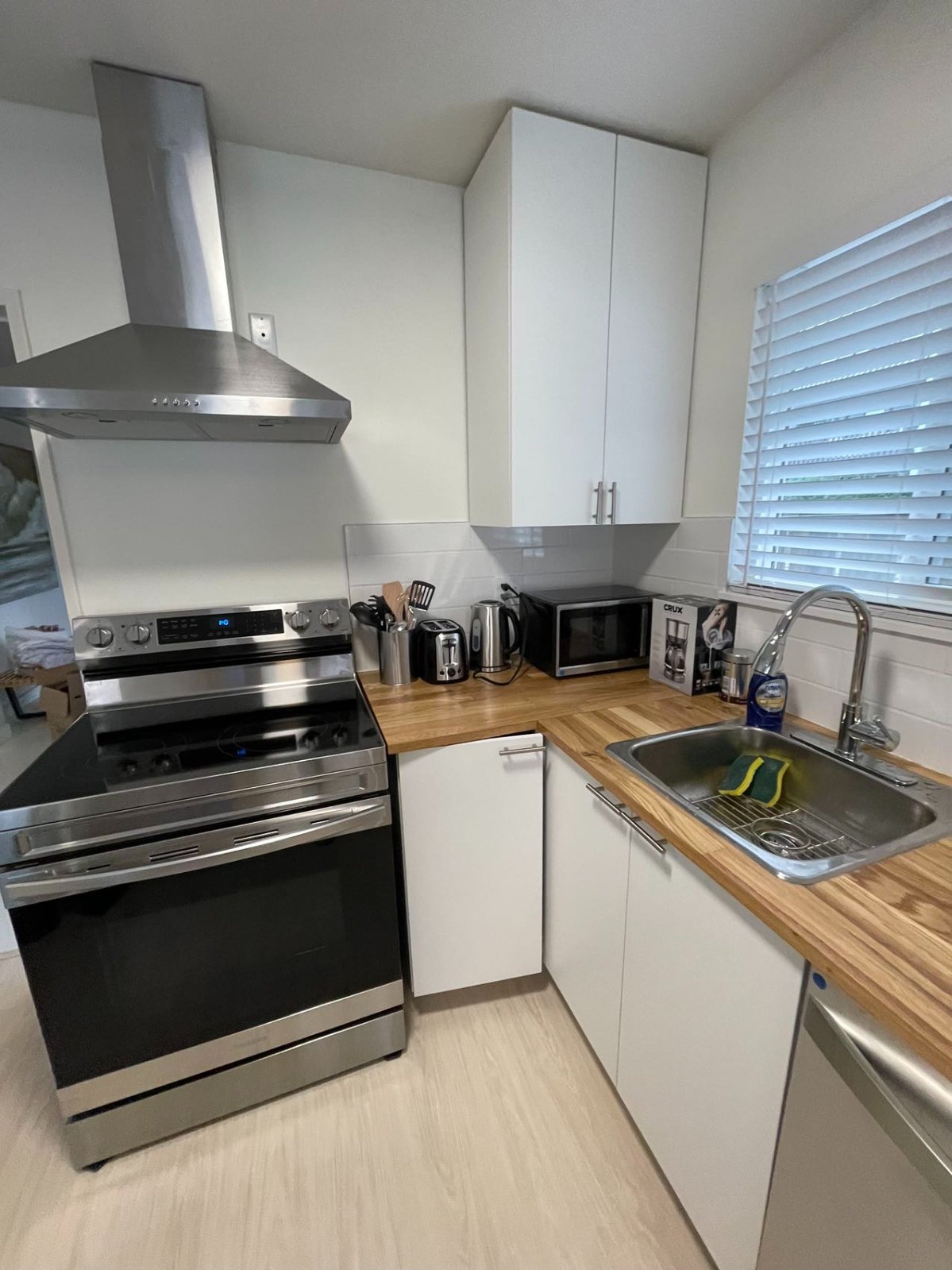 3 Bedroom Private Suite for Rent - 29th St E, North Vancouver District, BC 3