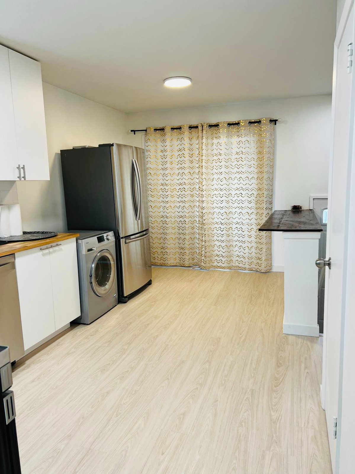 3 Bedroom Private Suite for Rent - 29th St E, North Vancouver District, BC 5