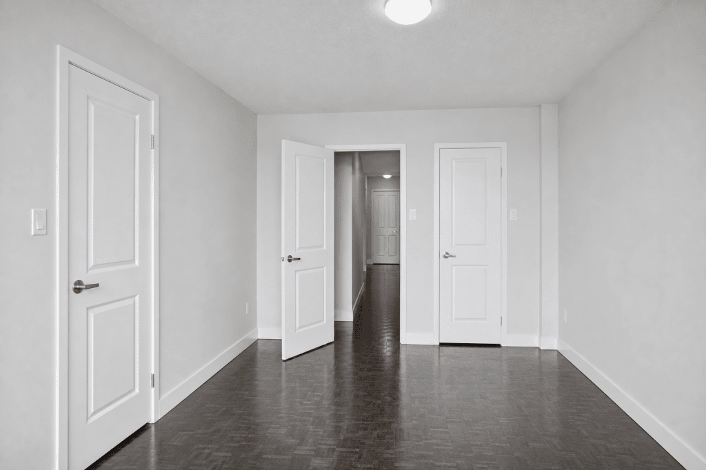 3 Bedroom Apartment for Rent - 1485 Williamsport Dr, Mississauga, ON 2