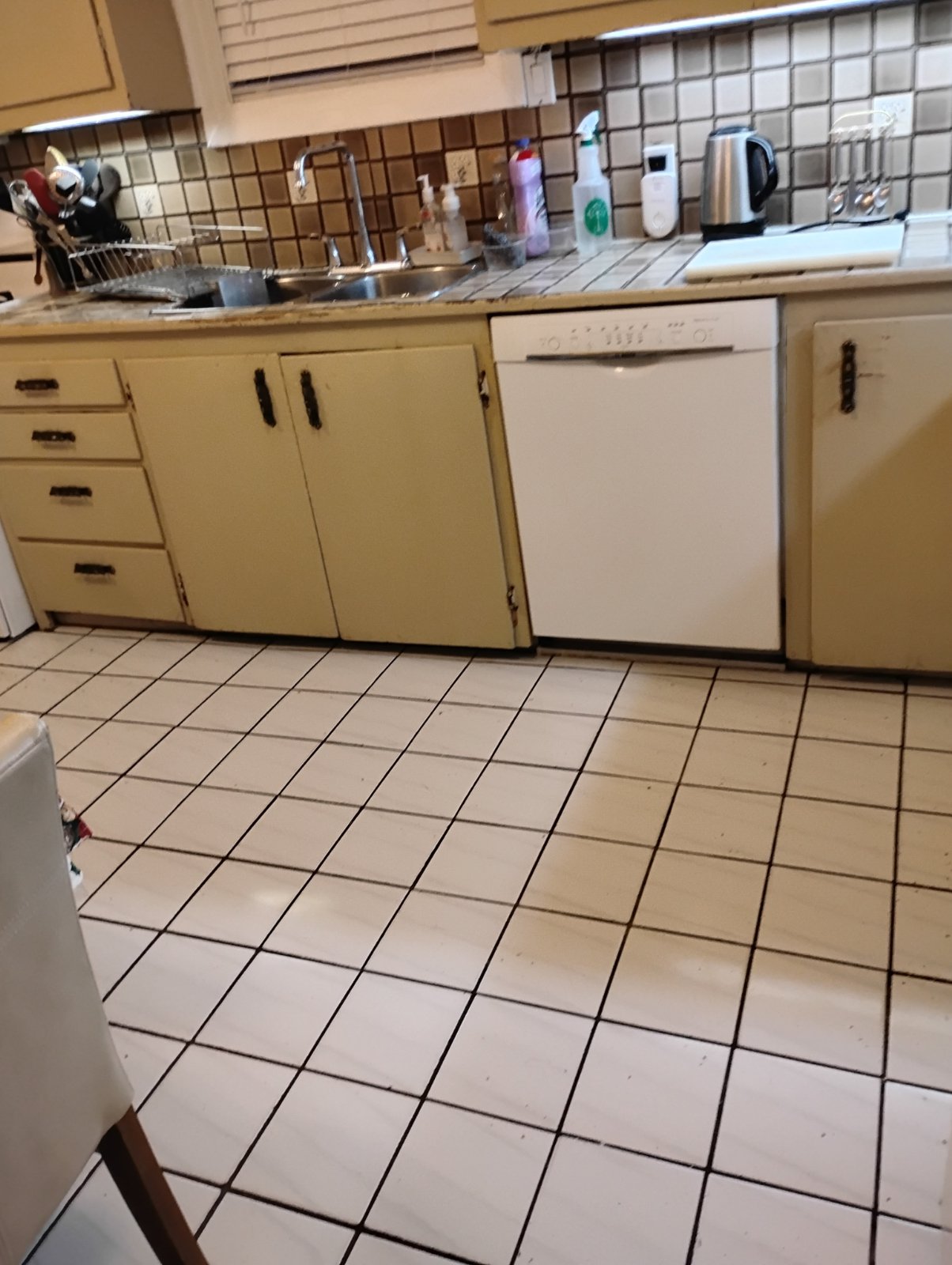 Room in House for Rent - Dynevor Rd, Toronto, ON 2