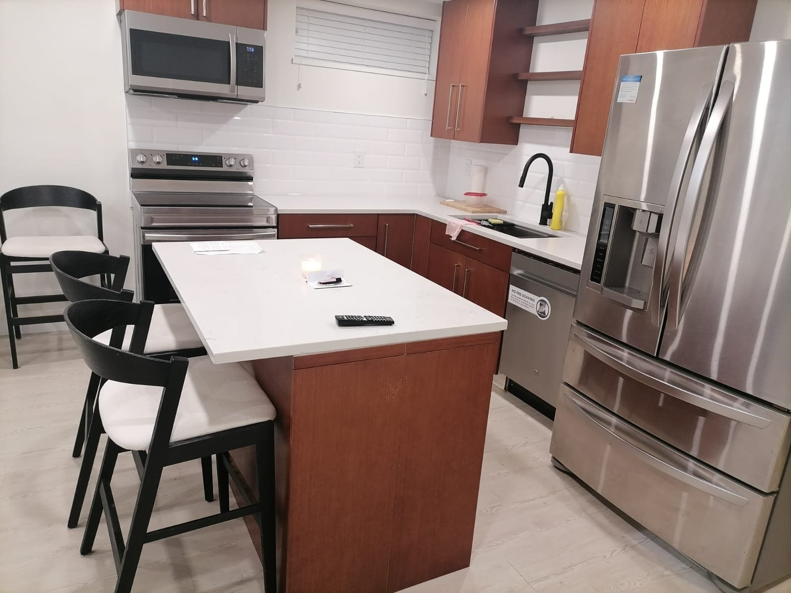 2 Bedroom Private Suite for Rent - Larch St, Vancouver, BC 3