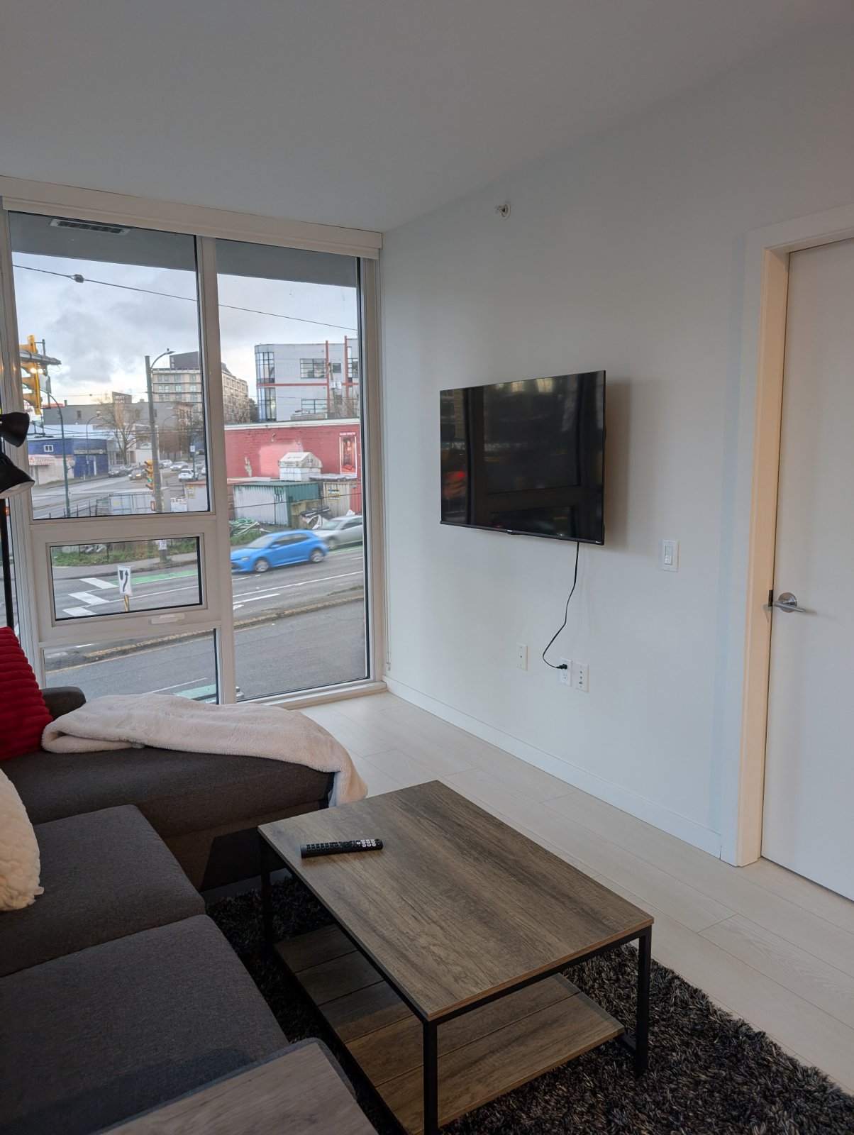 2 Bedroom Apartment for Rent - 180 E 2nd Ave, Vancouver, BC 3