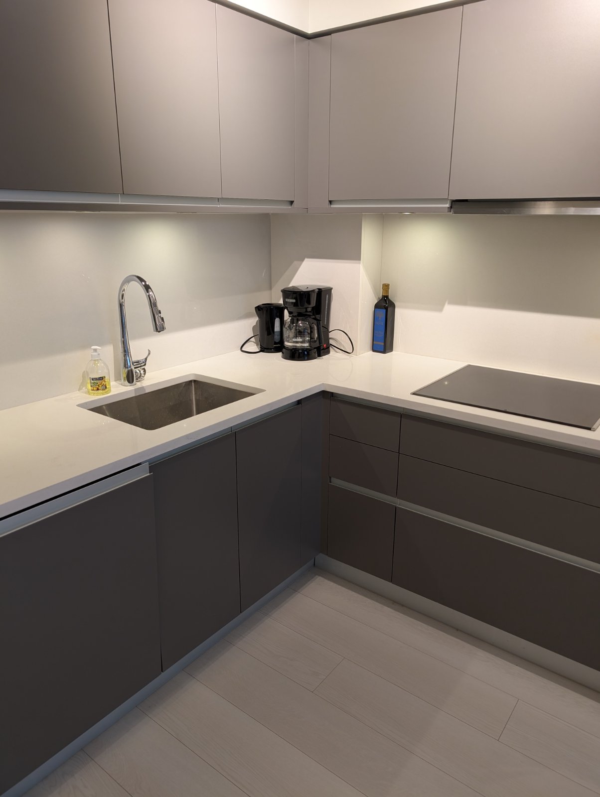 2 Bedroom Apartment for Rent - 180 E 2nd Ave, Vancouver, BC 5