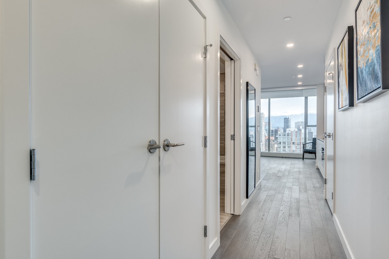 Studio Apartment for Rent - 1480 Howe St, Vancouver, BC 4