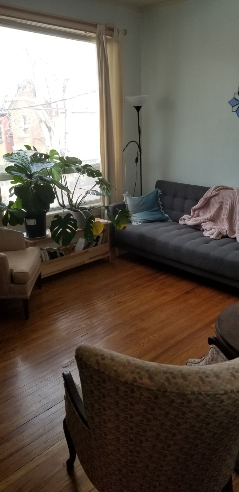 Room in House for Rent - Garden Ave, Toronto, ON 2