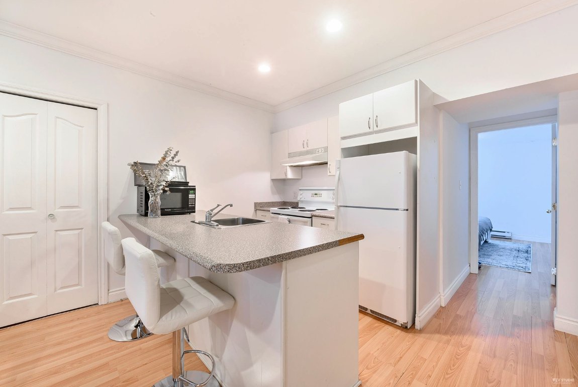 2 Bedroom House for Rent - 2458 Berton Pl, North Vancouver District, BC 2