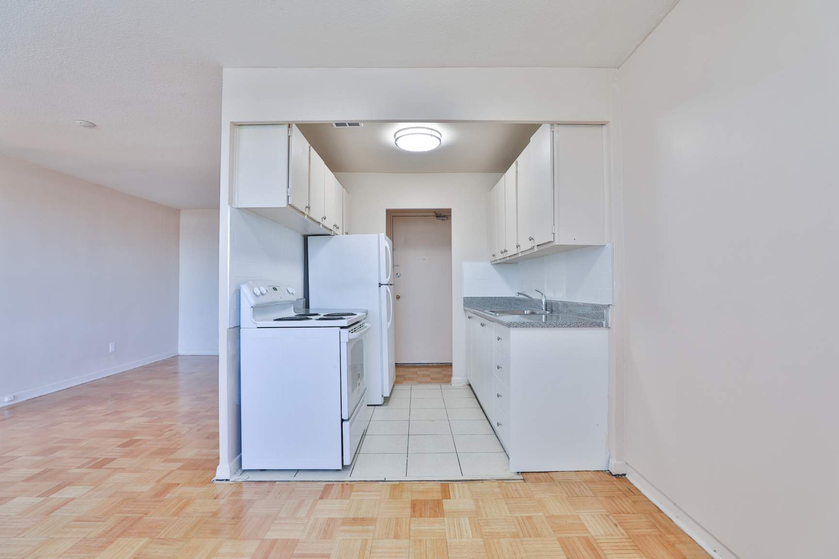 2 Bedroom Apartment for Rent - 2223 Eglinton Avenue East, Toronto, ON 2